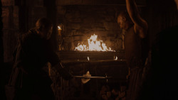 extant_GameOfThrones_4x01-TwoSwords_0093