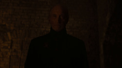 extant_GameOfThrones_4x01-TwoSwords_0112