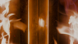 extant_GameOfThrones_4x01-TwoSwords_0126