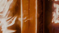 extant_GameOfThrones_4x01-TwoSwords_0133