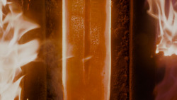 extant_GameOfThrones_4x01-TwoSwords_0135