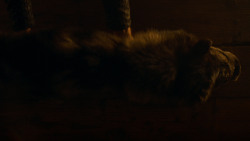 extant_GameOfThrones_4x01-TwoSwords_0175