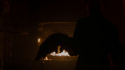 extant_GameOfThrones_4x01-TwoSwords_0180
