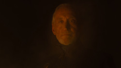 extant_GameOfThrones_4x01-TwoSwords_0201