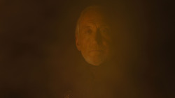 extant_GameOfThrones_4x01-TwoSwords_0202