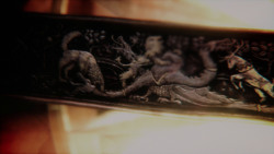 extant_GameOfThrones_4x01-TwoSwords_0311