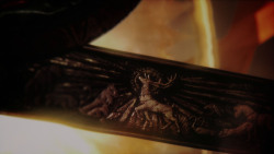 extant_GameOfThrones_4x01-TwoSwords_0383