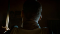 extant_GameOfThrones_4x01-TwoSwords_0411