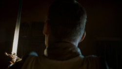 extant_GameOfThrones_4x01-TwoSwords_0413