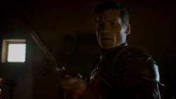 extant_GameOfThrones_4x01-TwoSwords_0421
