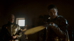 extant_GameOfThrones_4x01-TwoSwords_0435