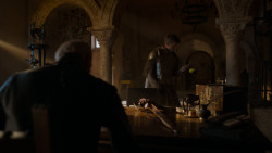 extant_GameOfThrones_4x01-TwoSwords_0457