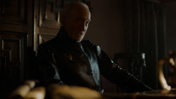 extant_GameOfThrones_4x01-TwoSwords_0459