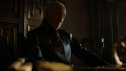 extant_GameOfThrones_4x01-TwoSwords_0461