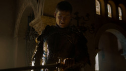 extant_GameOfThrones_4x01-TwoSwords_0463
