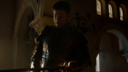 extant_GameOfThrones_4x01-TwoSwords_0466