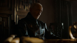 extant_GameOfThrones_4x01-TwoSwords_0468