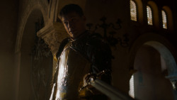 extant_GameOfThrones_4x01-TwoSwords_0474