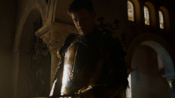 extant_GameOfThrones_4x01-TwoSwords_0483