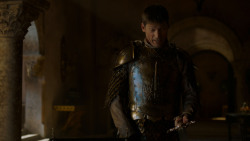 extant_GameOfThrones_4x01-TwoSwords_0495