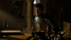 extant_GameOfThrones_4x01-TwoSwords_0542