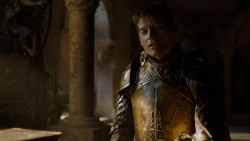 extant_GameOfThrones_4x01-TwoSwords_0577