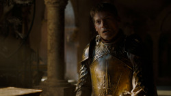 extant_GameOfThrones_4x01-TwoSwords_0579