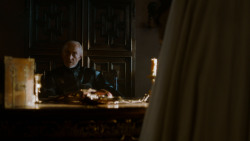 extant_GameOfThrones_4x01-TwoSwords_0647