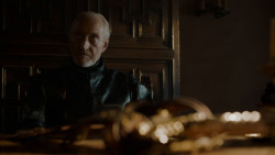 extant_GameOfThrones_4x01-TwoSwords_0658