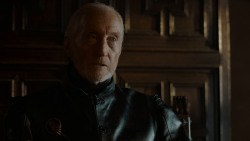 extant_GameOfThrones_4x01-TwoSwords_0695