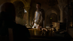 extant_GameOfThrones_4x01-TwoSwords_0699