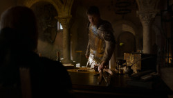 extant_GameOfThrones_4x01-TwoSwords_0705