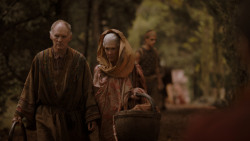 extant_GameOfThrones_4x01-TwoSwords_0745