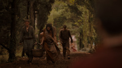 extant_GameOfThrones_4x01-TwoSwords_0773