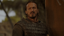 extant_GameOfThrones_4x01-TwoSwords_0863