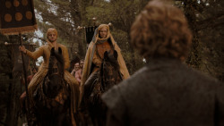 extant_GameOfThrones_4x01-TwoSwords_0898