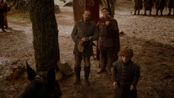 extant_GameOfThrones_4x01-TwoSwords_0902