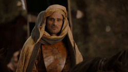 extant_GameOfThrones_4x01-TwoSwords_0942