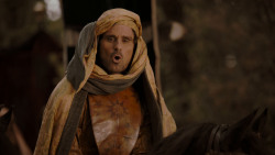 extant_GameOfThrones_4x01-TwoSwords_0944