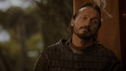 extant_GameOfThrones_4x01-TwoSwords_0955