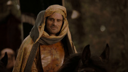 extant_GameOfThrones_4x01-TwoSwords_0982