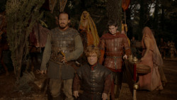 extant_GameOfThrones_4x01-TwoSwords_1017