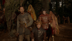 extant_GameOfThrones_4x01-TwoSwords_1018