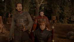 extant_GameOfThrones_4x01-TwoSwords_1038