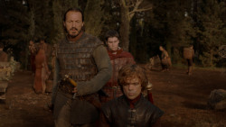 extant_GameOfThrones_4x01-TwoSwords_1040