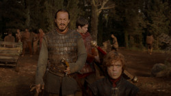 extant_GameOfThrones_4x01-TwoSwords_1042