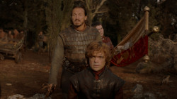 extant_GameOfThrones_4x01-TwoSwords_1046