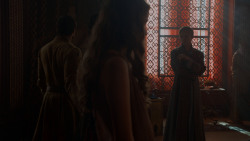 extant_GameOfThrones_4x01-TwoSwords_1065