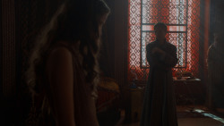 extant_GameOfThrones_4x01-TwoSwords_1067
