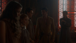 extant_GameOfThrones_4x01-TwoSwords_1075